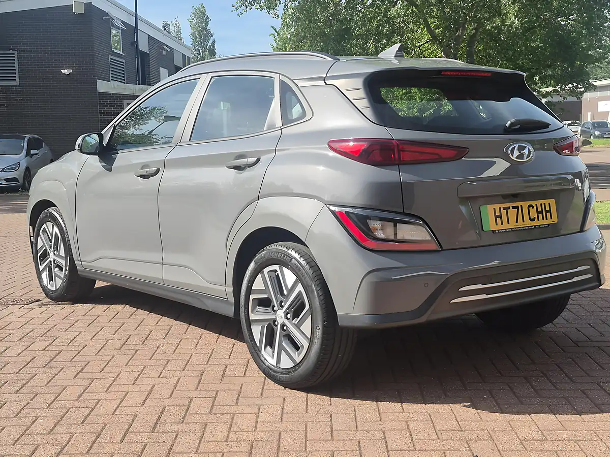 Used 2022 Hyundai Kona Se Connect Galactic Grey - Interior and Exterior details 7