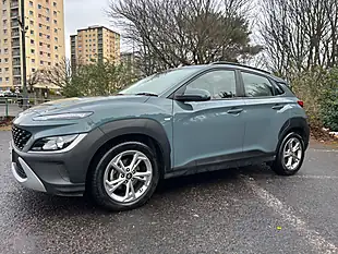 Used 2022 Hyundai Kona Se Connect Green - Interior and Exterior details 10