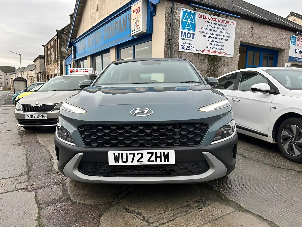 Used 2022 Hyundai Kona Se Connect Green - Interior and Exterior details 2