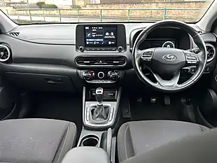 Used 2022 Hyundai Kona Se Connect Green - Interior and Exterior details 3