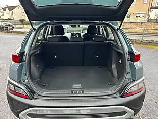 Used 2022 Hyundai Kona Se Connect Green - Interior and Exterior details 5