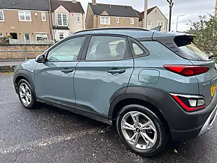 Used 2022 Hyundai Kona Se Connect Green - Interior and Exterior details 9