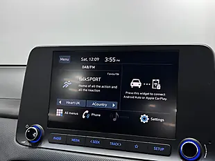 Used 2022 Hyundai Kona Se Connect Grey - Interior and Exterior details 11