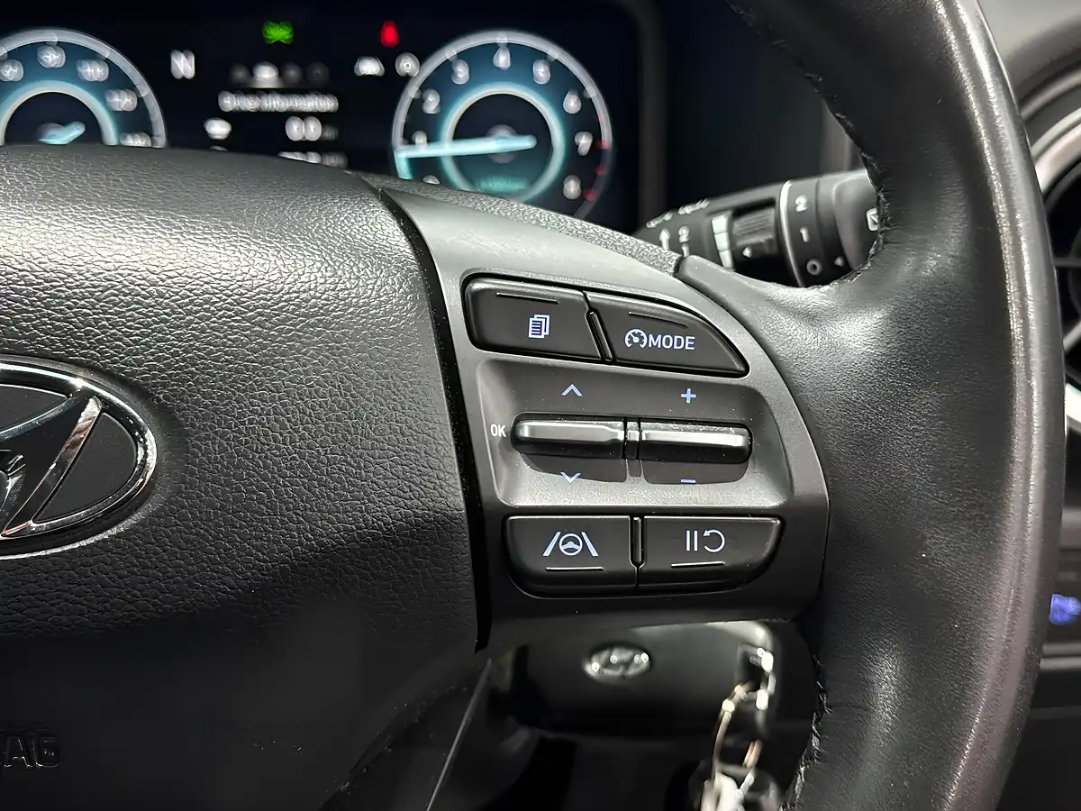 Used 2022 Hyundai Kona Se Connect Grey - Interior and Exterior details 14