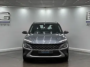 Used 2022 Hyundai Kona Se Connect Grey - Interior and Exterior details 4