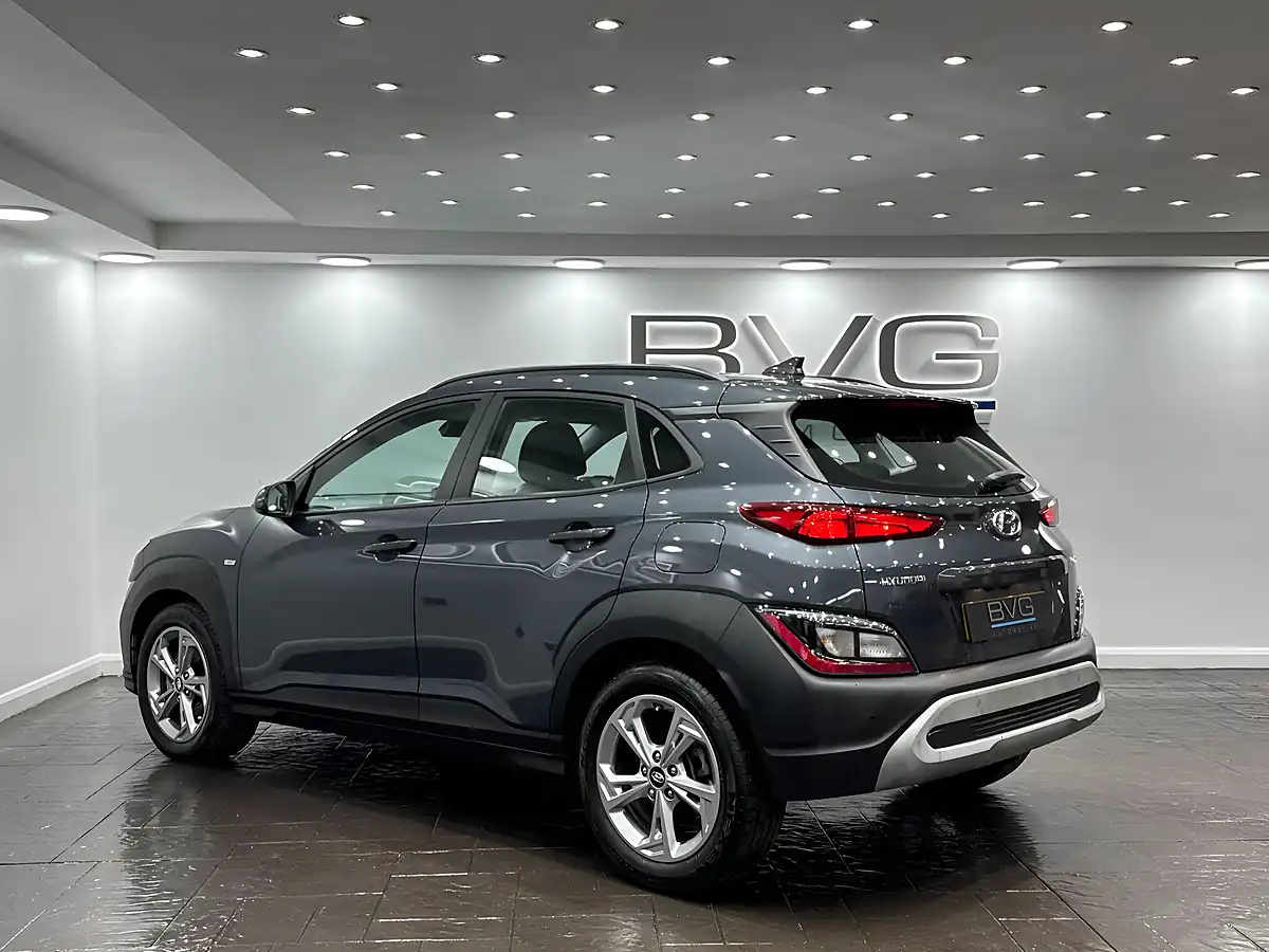 Used 2022 Hyundai Kona Se Connect Grey - Interior and Exterior details 7