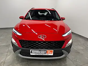 Used 2022 Hyundai Kona Se Connect Red - Interior and Exterior details 3