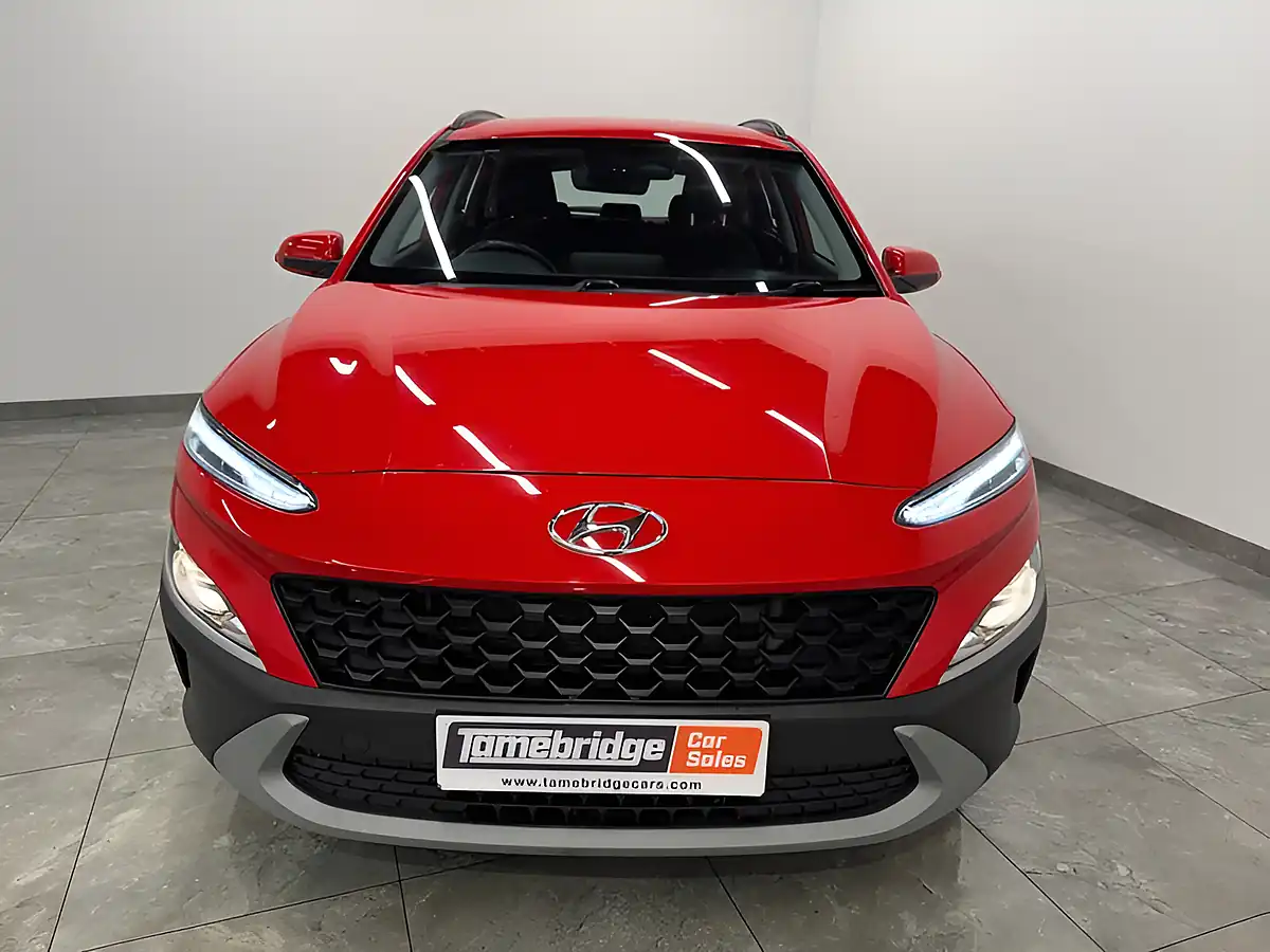Used 2022 Hyundai Kona Se Connect Red - Interior and Exterior details 3