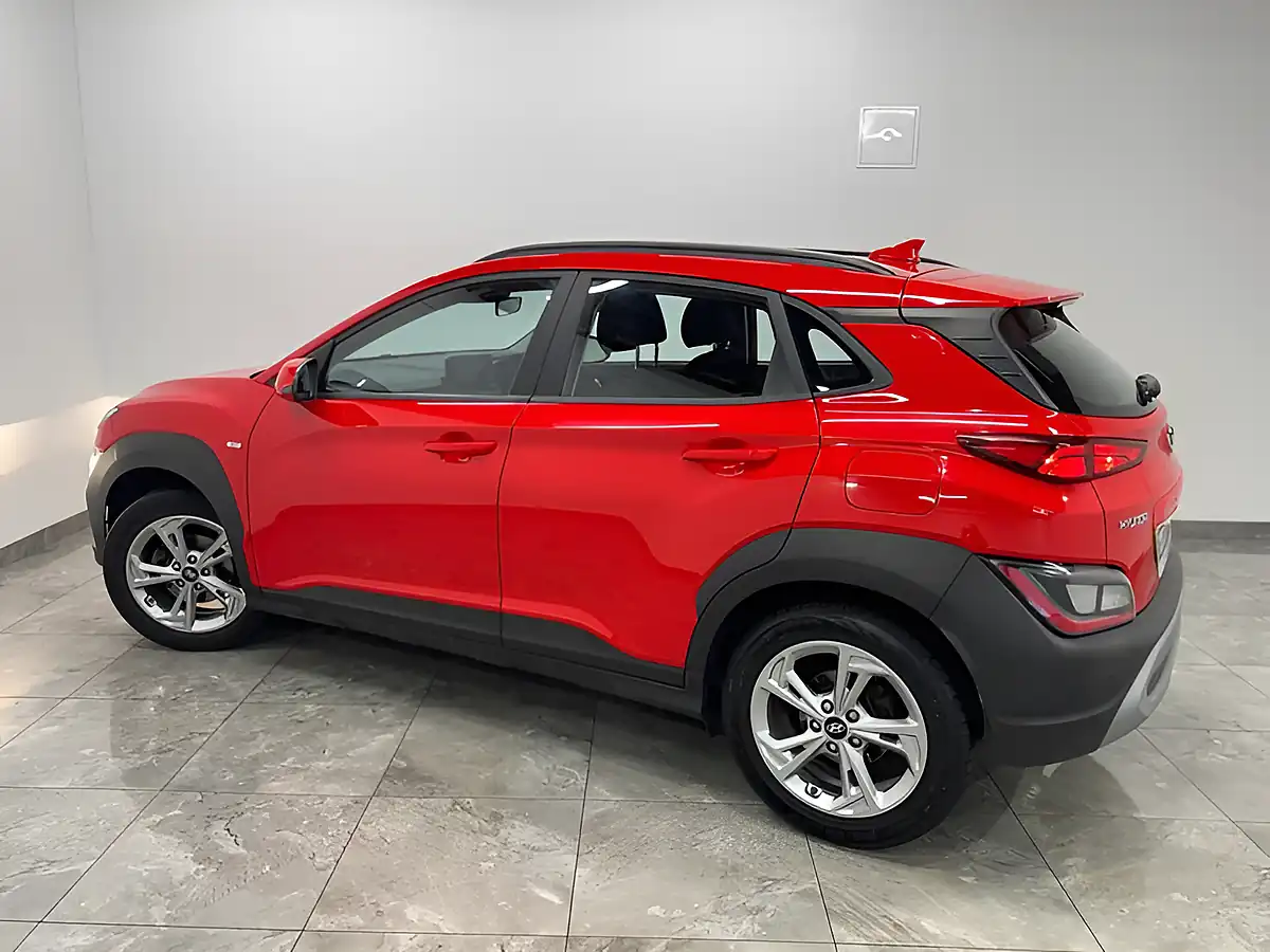 Used 2022 Hyundai Kona Se Connect Red - Interior and Exterior details 6