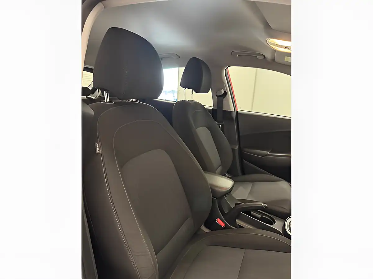 Used 2022 Hyundai Kona Se Connect Red - Interior and Exterior details 9