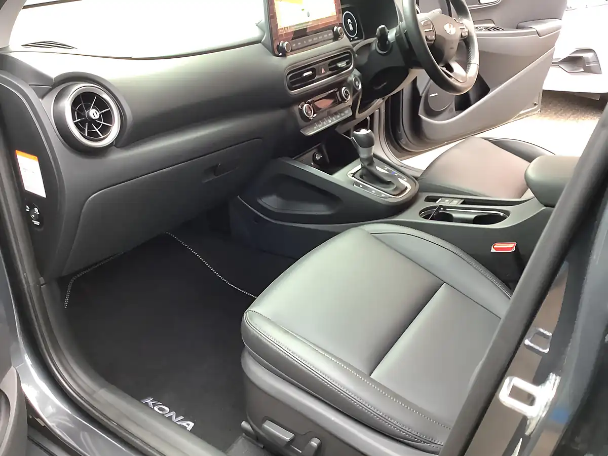 Used 2022 Hyundai Kona Ultimate Grey - Interior and Exterior details 15