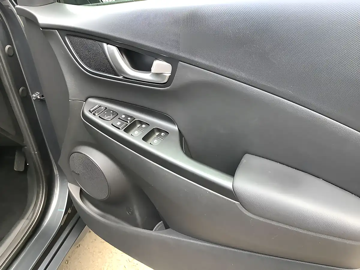 Used 2022 Hyundai Kona Ultimate Grey - Interior and Exterior details 8