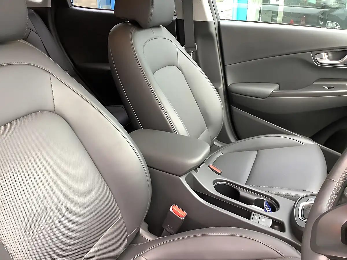Used 2022 Hyundai Kona Ultimate Grey - Interior and Exterior details 9