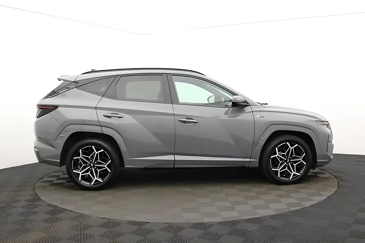 Used 2022 Hyundai Tucson N Line Grey - Interior and Exterior details 2
