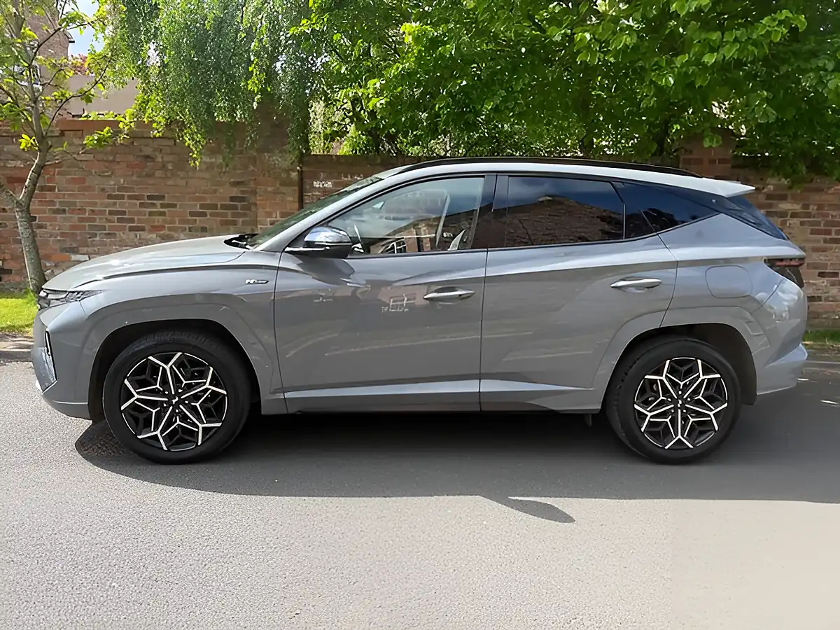 Used 2022 Hyundai Tucson N Line Grey - Interior and Exterior details 8