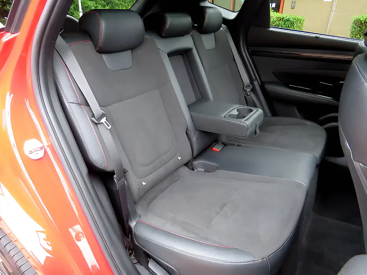 Used 2022 Hyundai Tucson N Line S Red - Interior and Exterior details 13