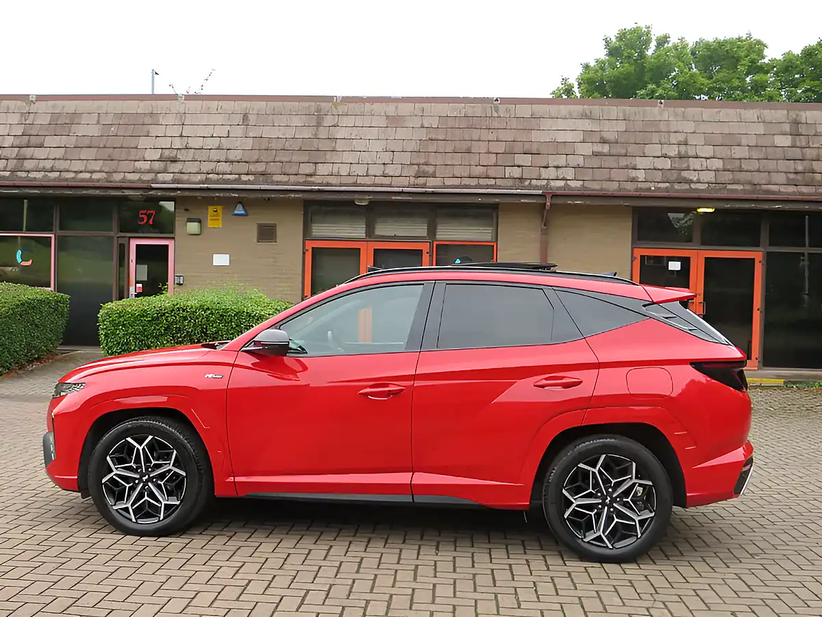 Used 2022 Hyundai Tucson N Line S Red - Interior and Exterior details 6