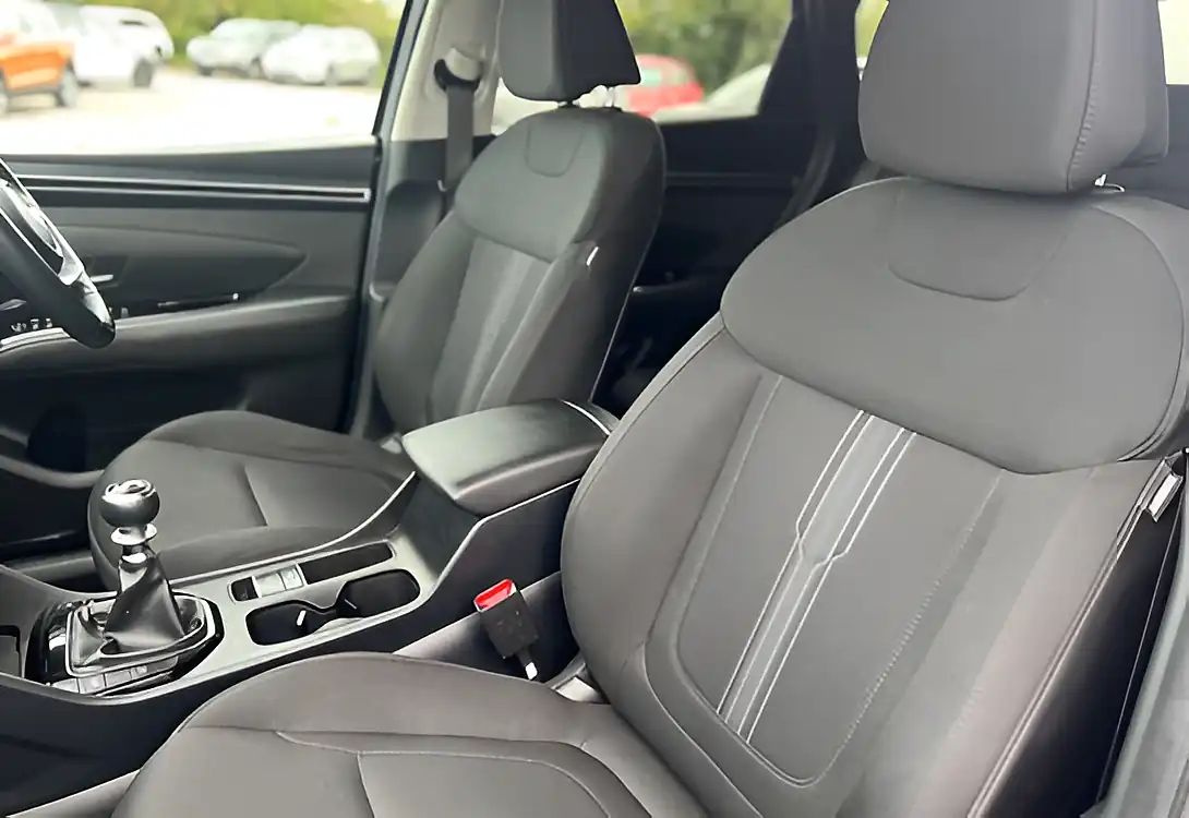 Used 2022 Hyundai Tucson Premium Grey - Interior and Exterior details 14