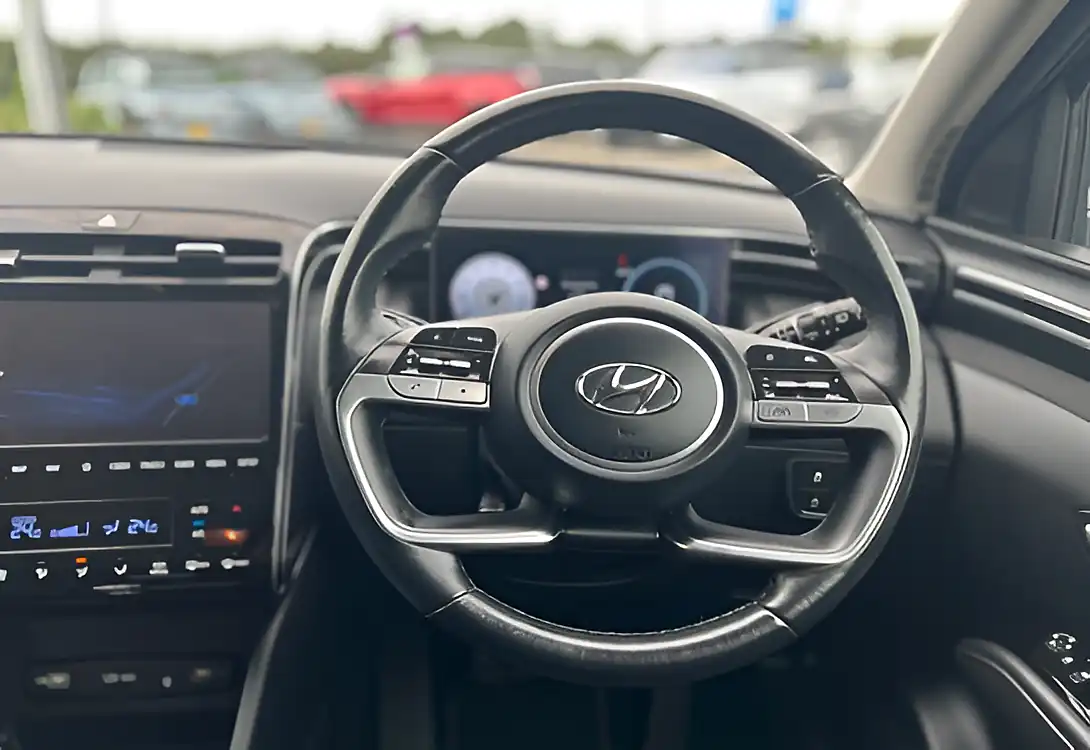 Used 2022 Hyundai Tucson Premium Grey - Interior and Exterior details 17