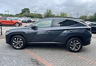 Used 2022 Hyundai Tucson Premium Grey - Interior and Exterior details 9
