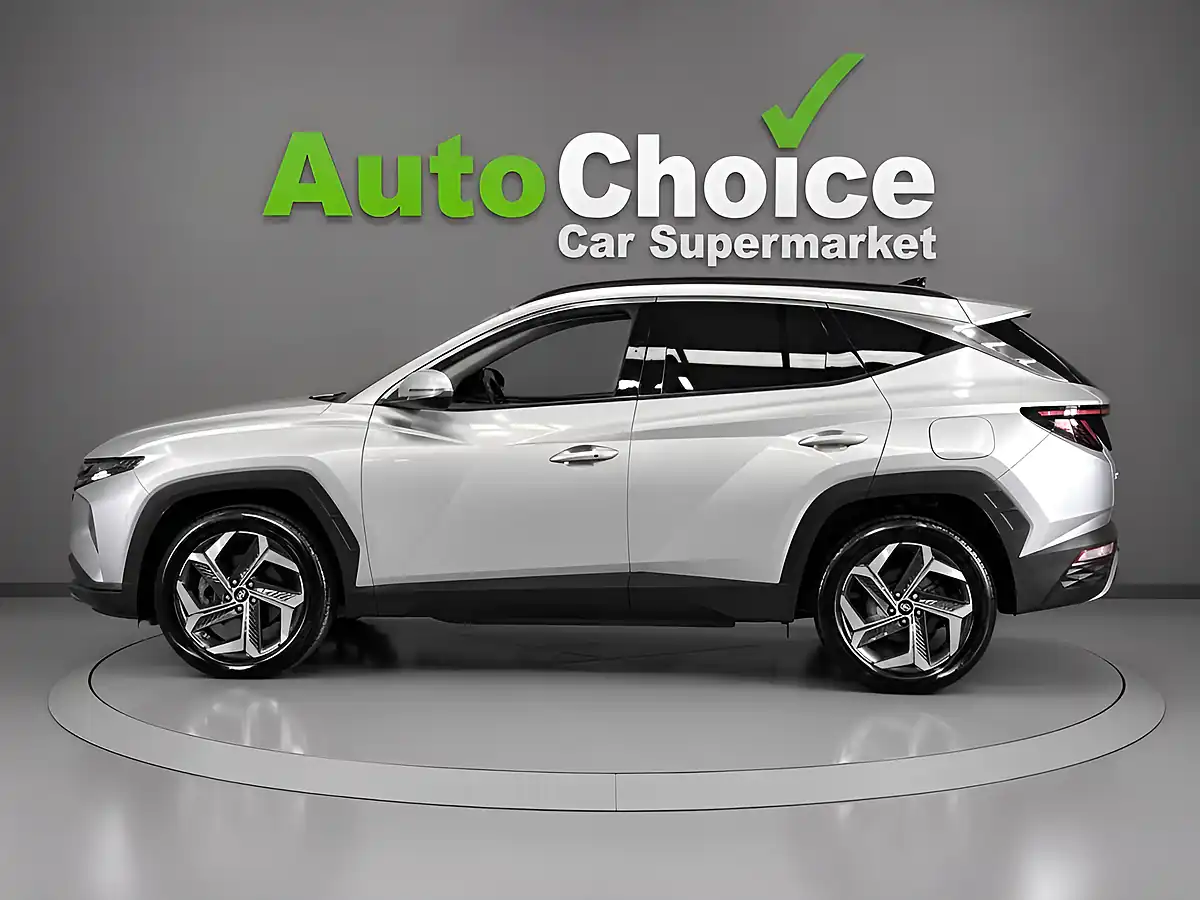 Used 2022 Hyundai Tucson Premium Silver - Interior and Exterior details 4