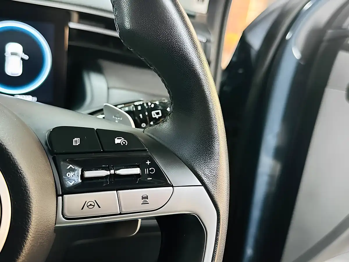 Used 2022 Hyundai Tucson Premium Teal Blue - Interior and Exterior details 18