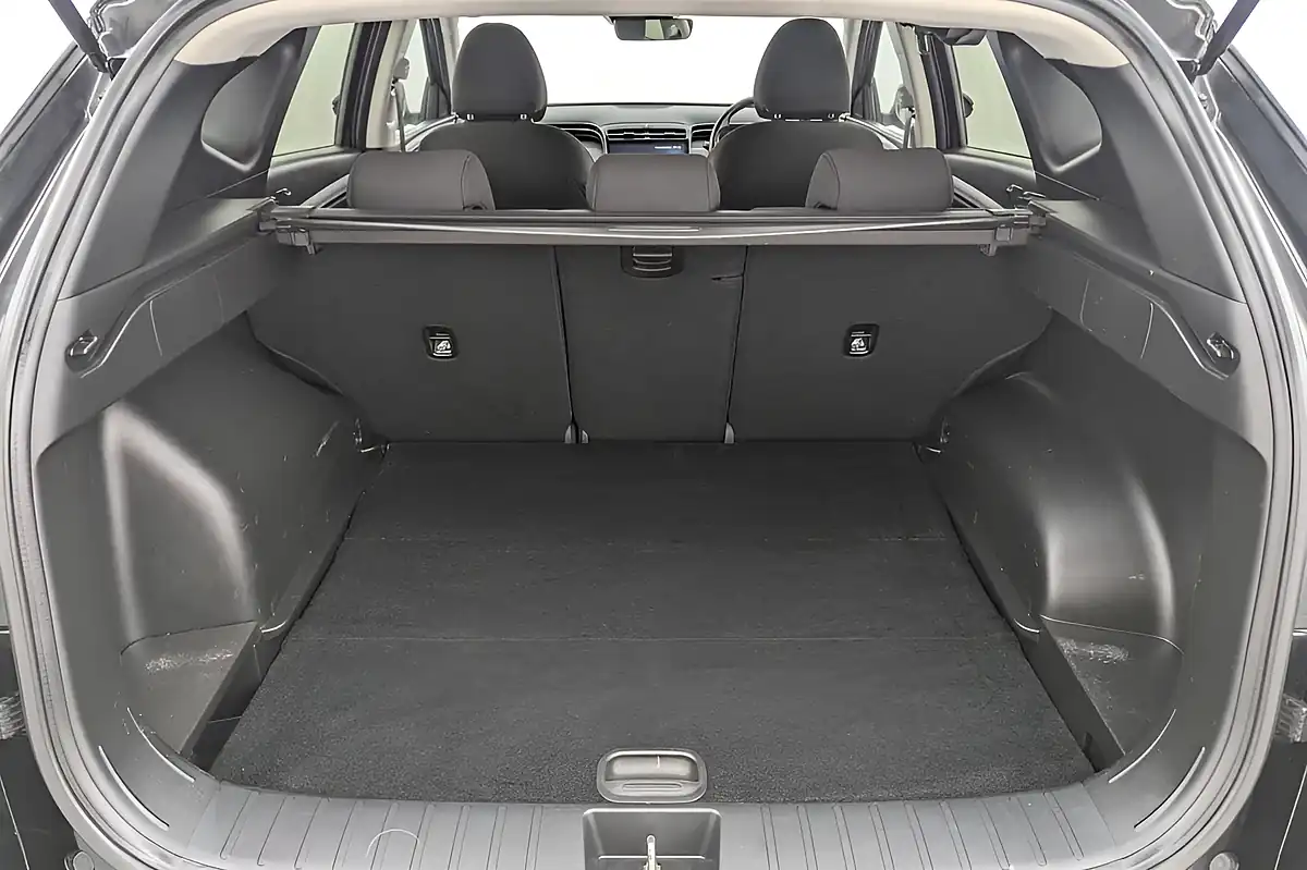 Used 2022 Hyundai Tucson Se Connect Black - Interior and Exterior details 11