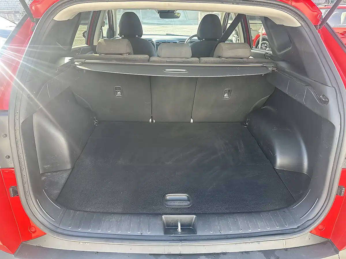 Used 2022 Hyundai Tucson Se Connect Engine Red - Interior and Exterior details 11