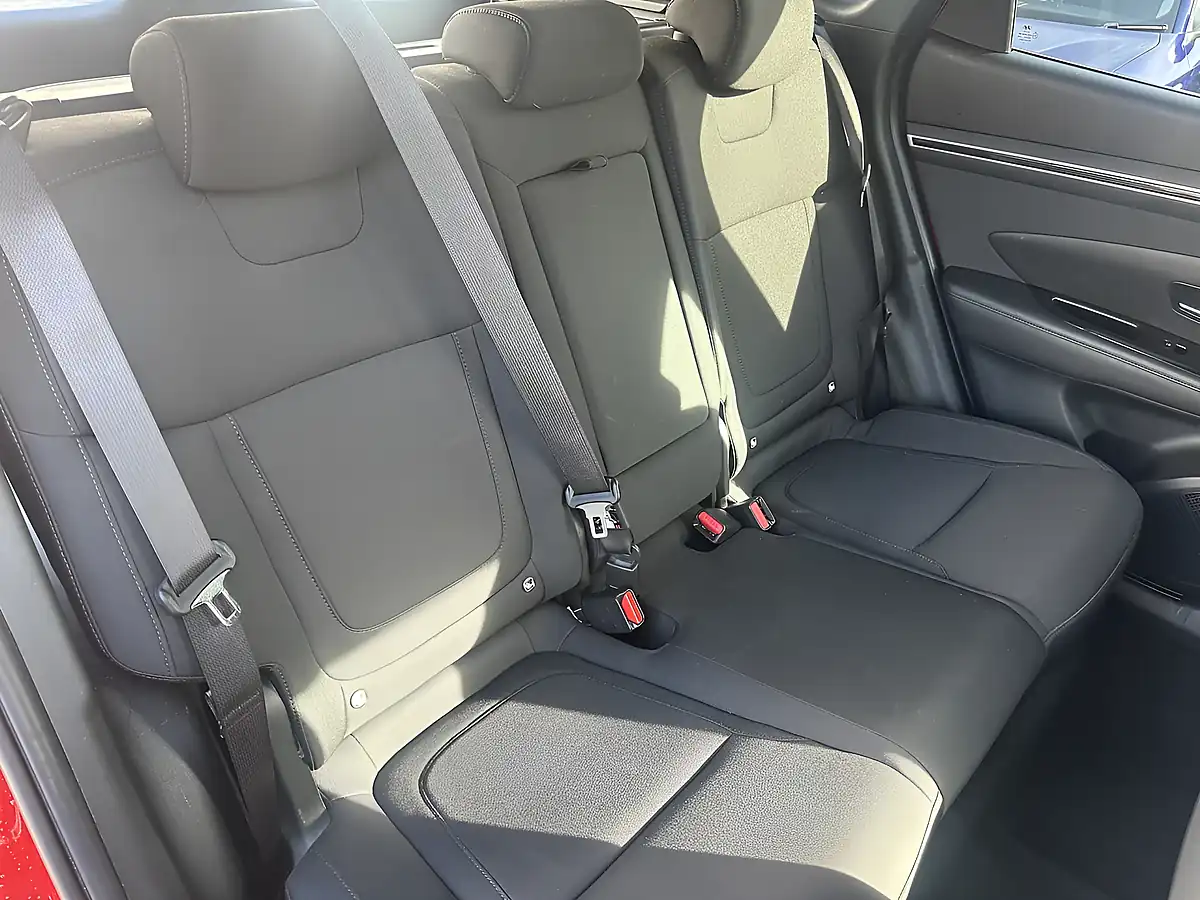 Used 2022 Hyundai Tucson Se Connect Engine Red - Interior and Exterior details 13