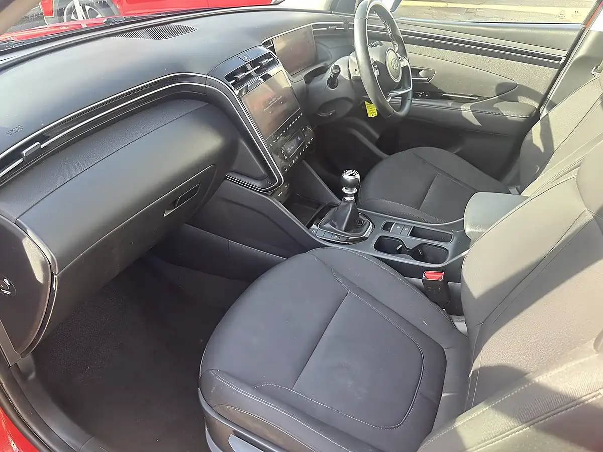 Used 2022 Hyundai Tucson Se Connect Engine Red - Interior and Exterior details 16