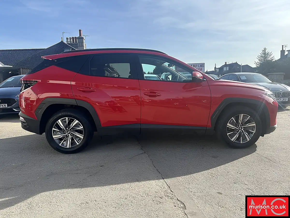 Used 2022 Hyundai Tucson Se Connect Engine Red - Interior and Exterior details 3