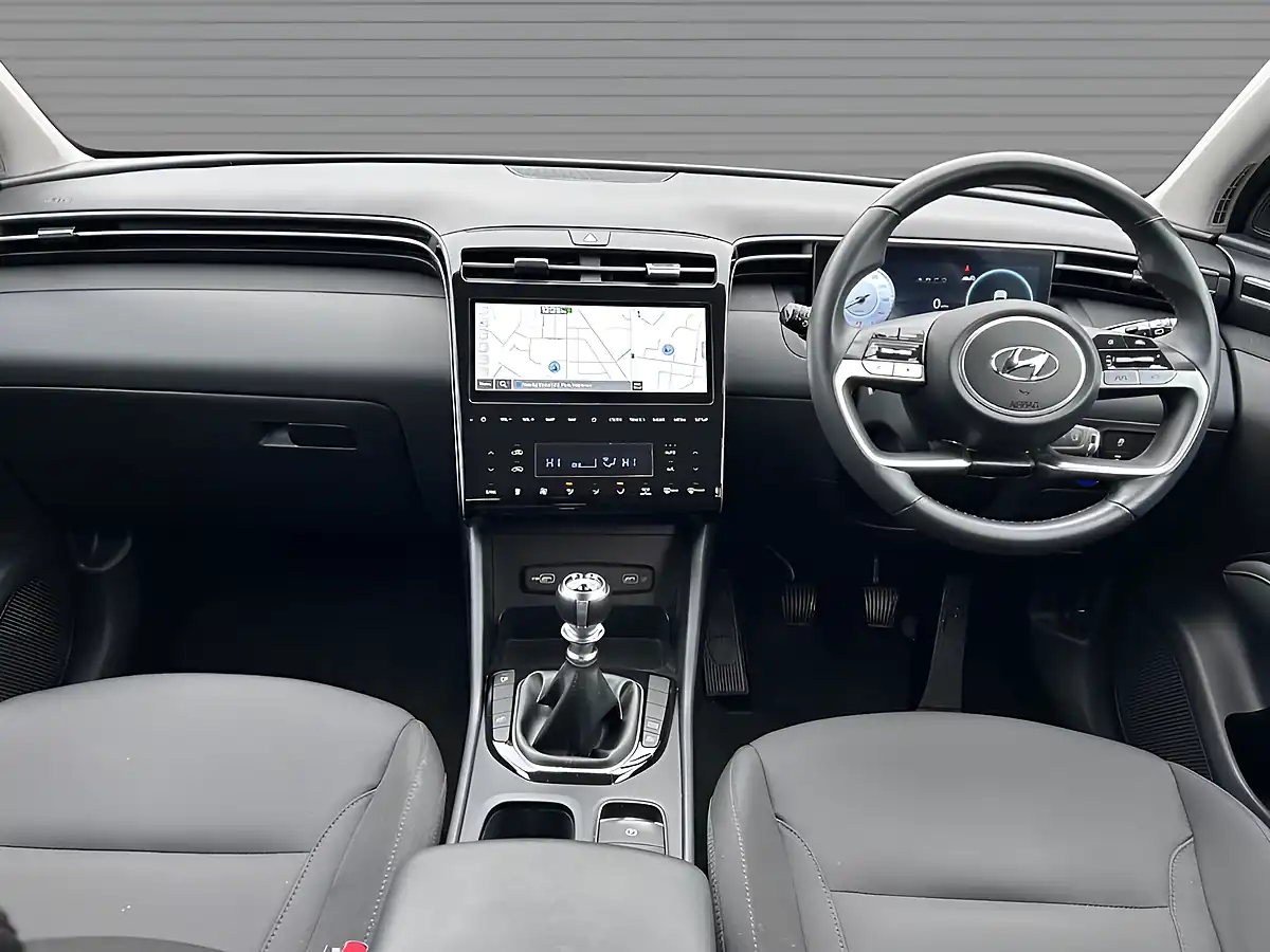 Used 2022 Hyundai Tucson Se Connect Phantom Black - Interior and Exterior details 13