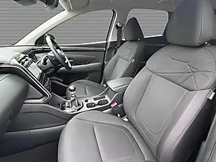Used 2022 Hyundai Tucson Se Connect Phantom Black - Interior and Exterior details 14