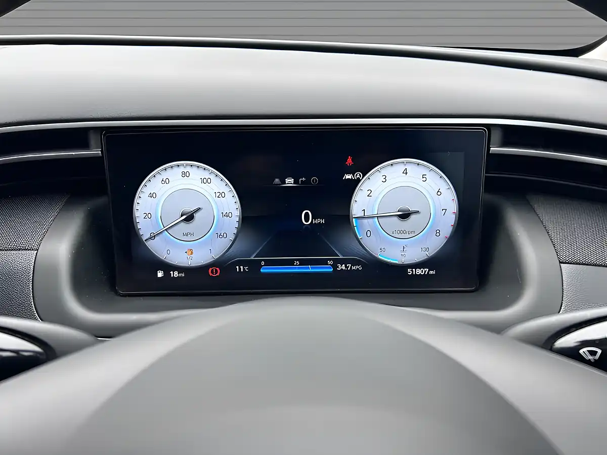 Used 2022 Hyundai Tucson Se Connect Phantom Black - Interior and Exterior details 16