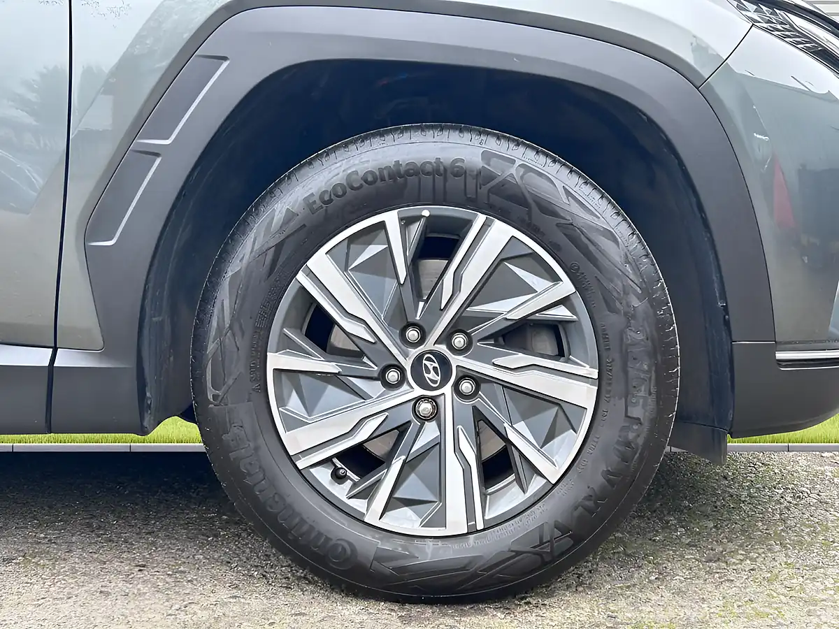 Used 2022 Hyundai Tucson Se Connect Phantom Black - Interior and Exterior details 17