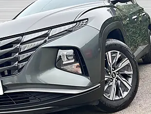 Used 2022 Hyundai Tucson Se Connect Phantom Black - Interior and Exterior details 5