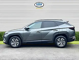 Used 2022 Hyundai Tucson Se Connect Phantom Black - Interior and Exterior details 7