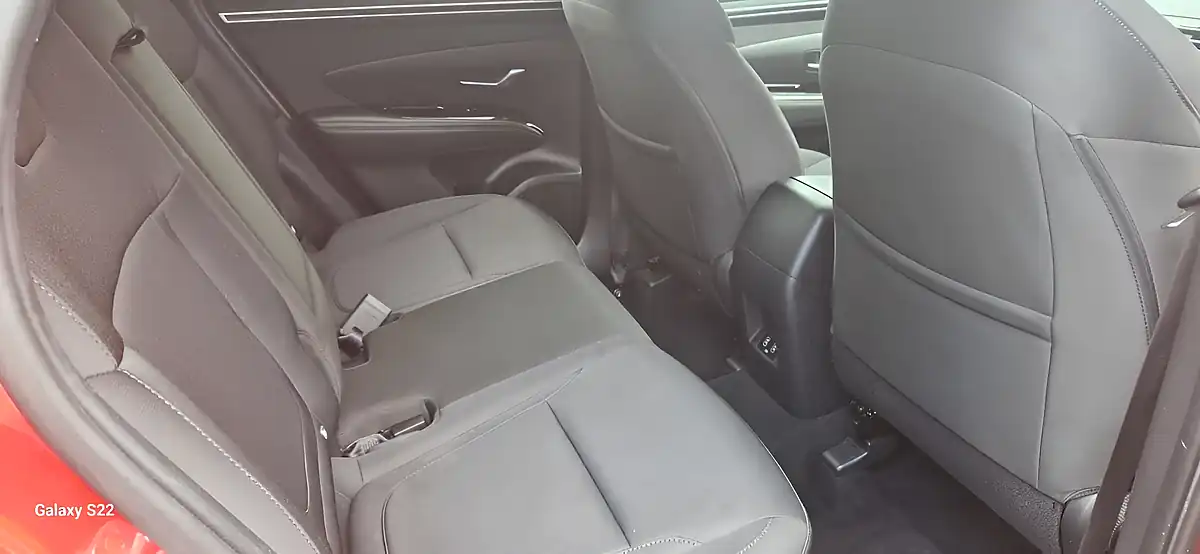 Used 2022 Hyundai Tucson Se Connect Red - Interior and Exterior details 14