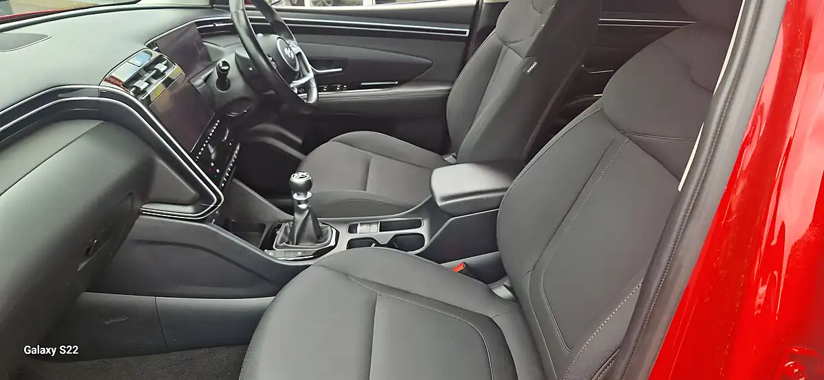 Used 2022 Hyundai Tucson Se Connect Red - Interior and Exterior details 15