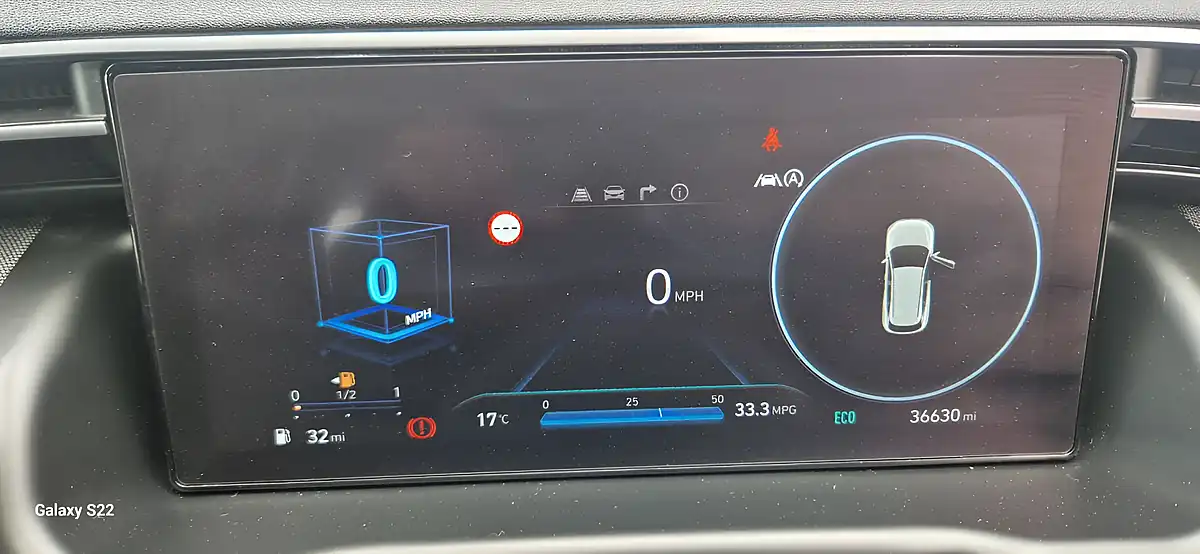 Used 2022 Hyundai Tucson Se Connect Red - Interior and Exterior details 17