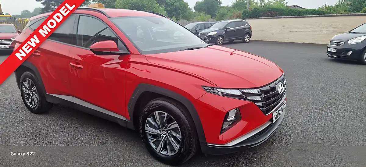 Used 2022 Hyundai Tucson Se Connect Red - Interior and Exterior details 3