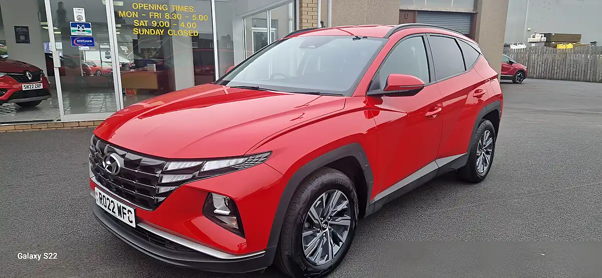 Used 2022 Hyundai Tucson Se Connect Red - Interior and Exterior details 6