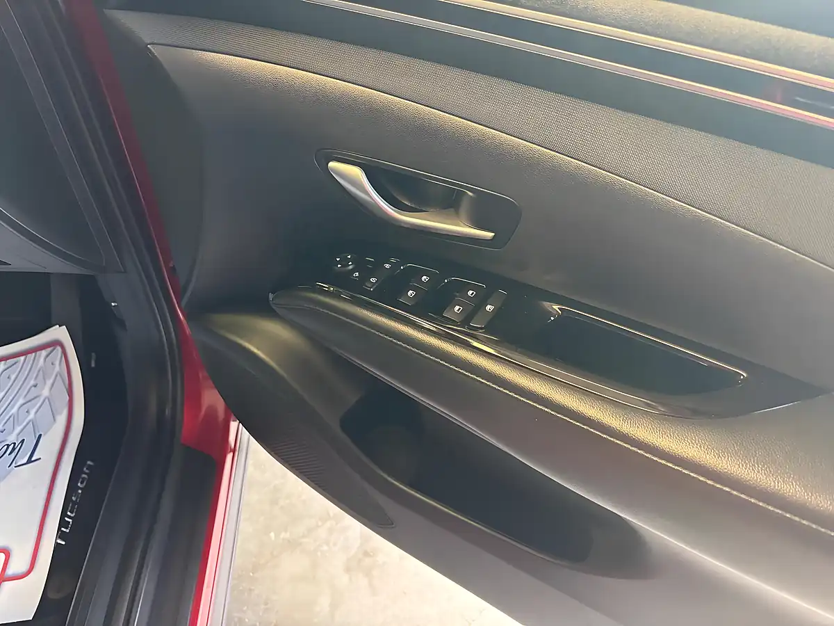 Used 2022 Hyundai Tucson Se Connect Red - Interior and Exterior details 14
