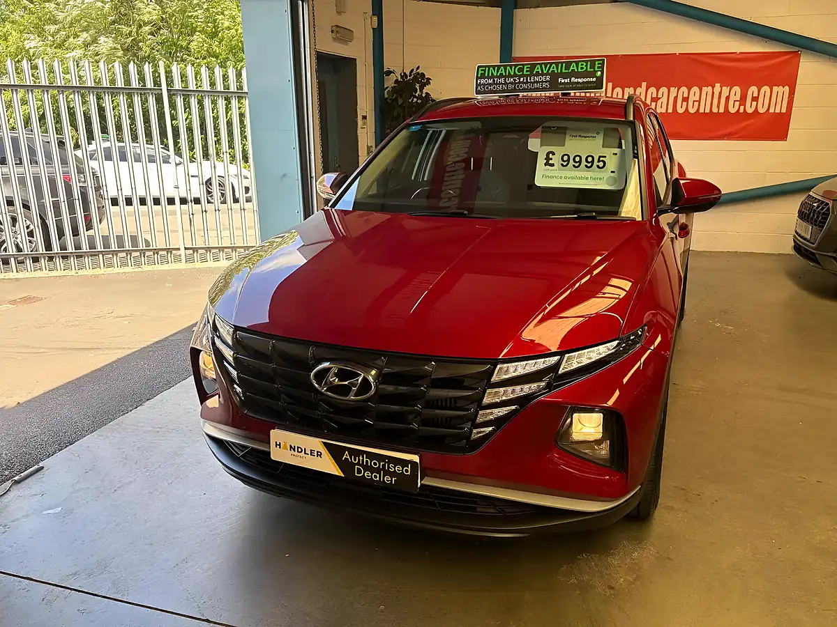 Used 2022 Hyundai Tucson Se Connect Red - Interior and Exterior details 5