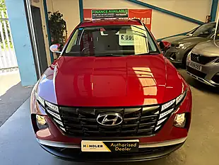 Used 2022 Hyundai Tucson Se Connect Red - Interior and Exterior details 8