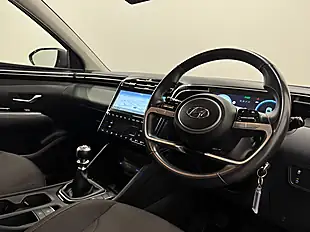 Used 2022 Hyundai Tucson Se Connect Red - Interior and Exterior details 11