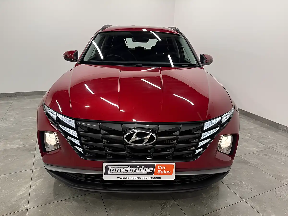 Used 2022 Hyundai Tucson Se Connect Red - Interior and Exterior details 3