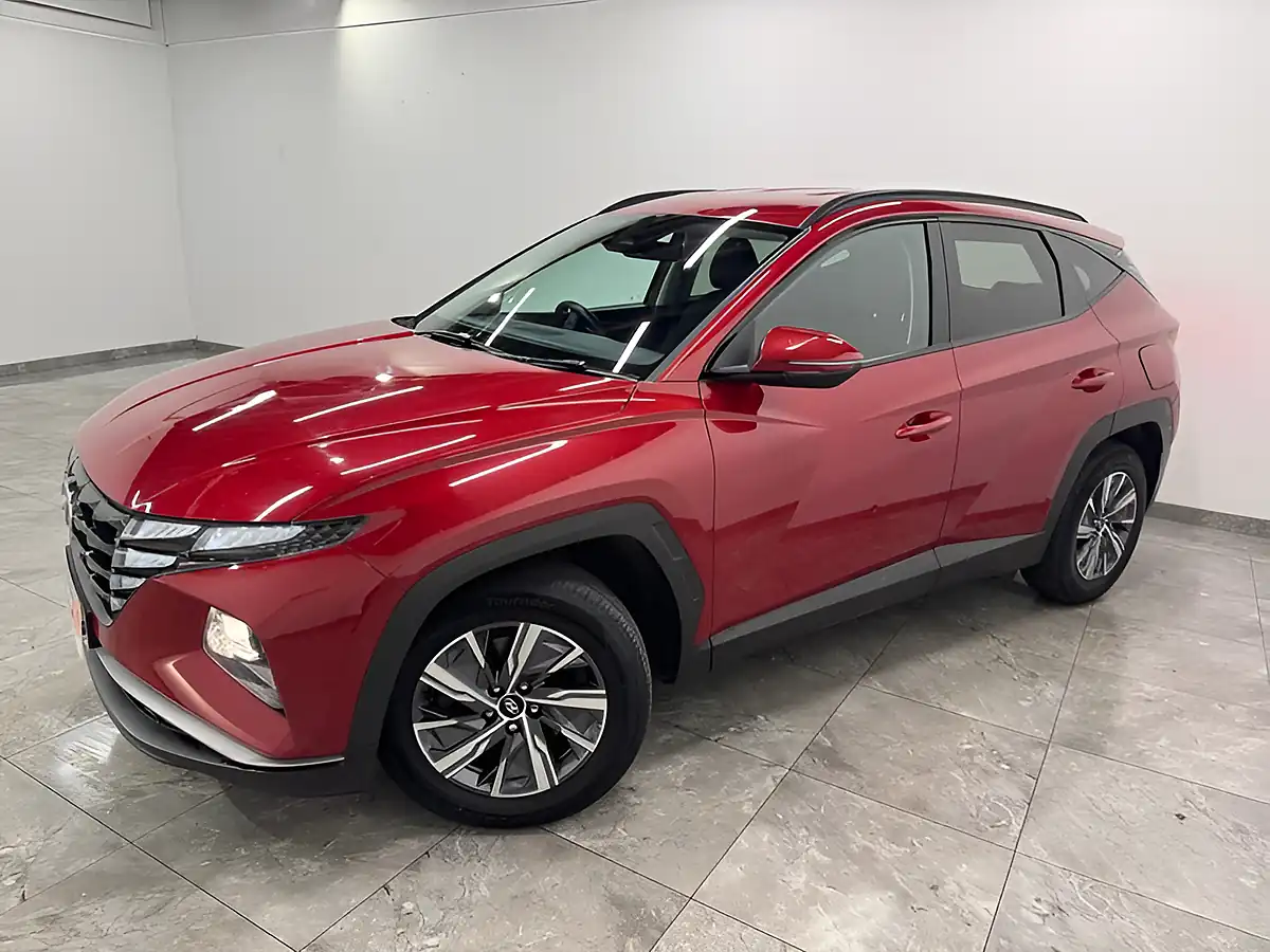 Used 2022 Hyundai Tucson Se Connect Red - Interior and Exterior details 4