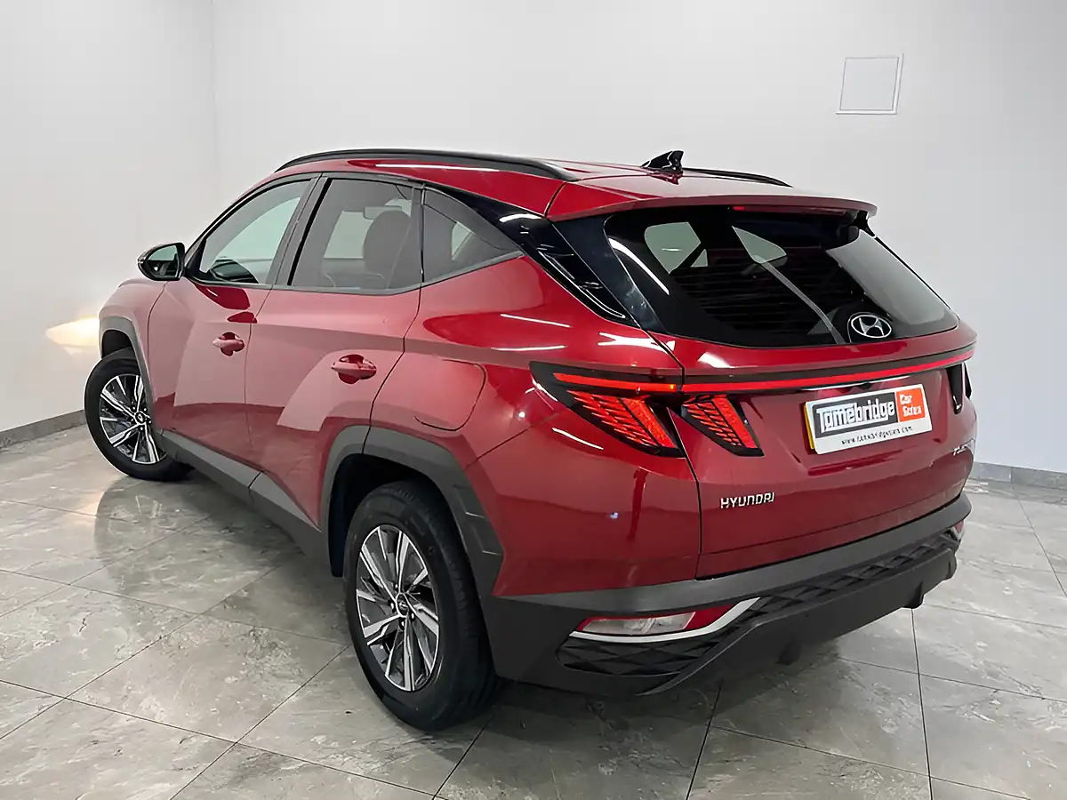 Used 2022 Hyundai Tucson Se Connect Red - Interior and Exterior details 5
