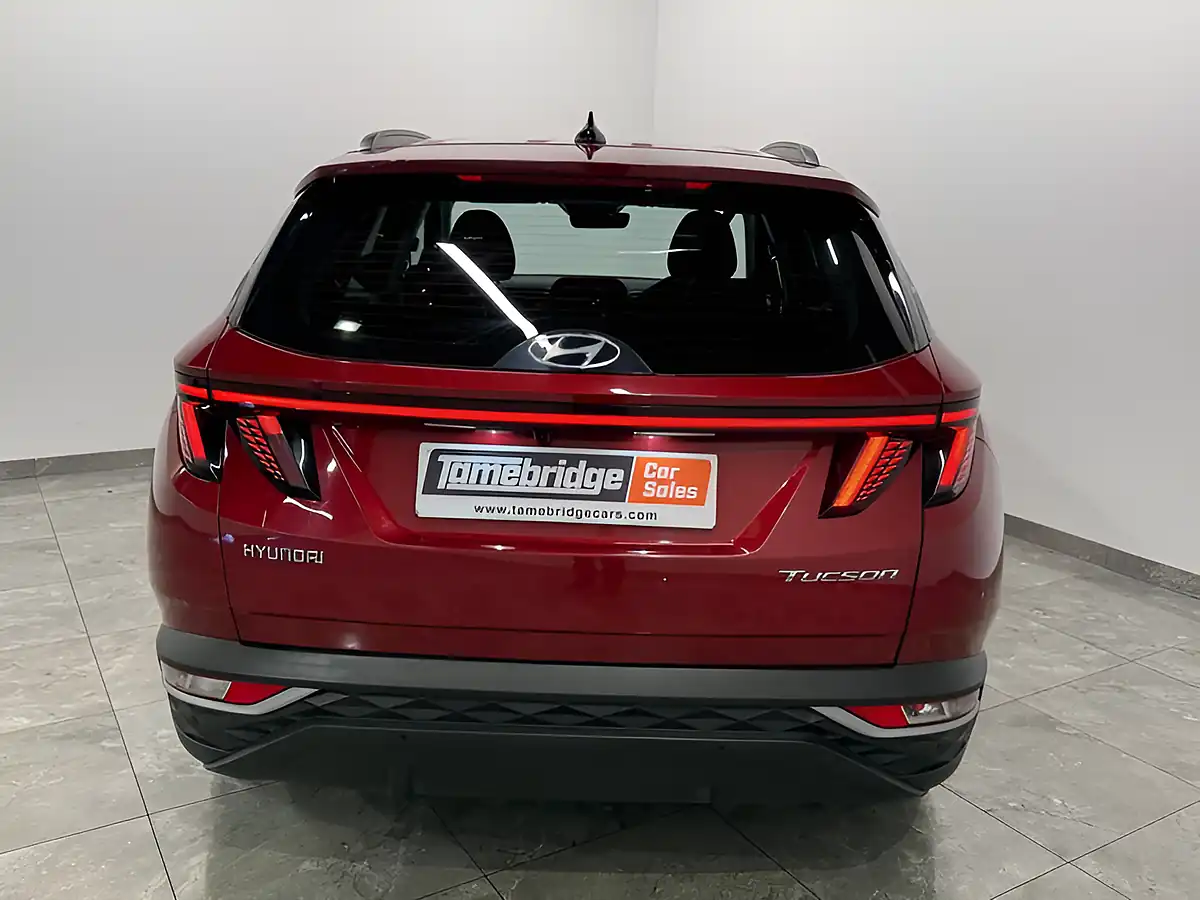 Used 2022 Hyundai Tucson Se Connect Red - Interior and Exterior details 7